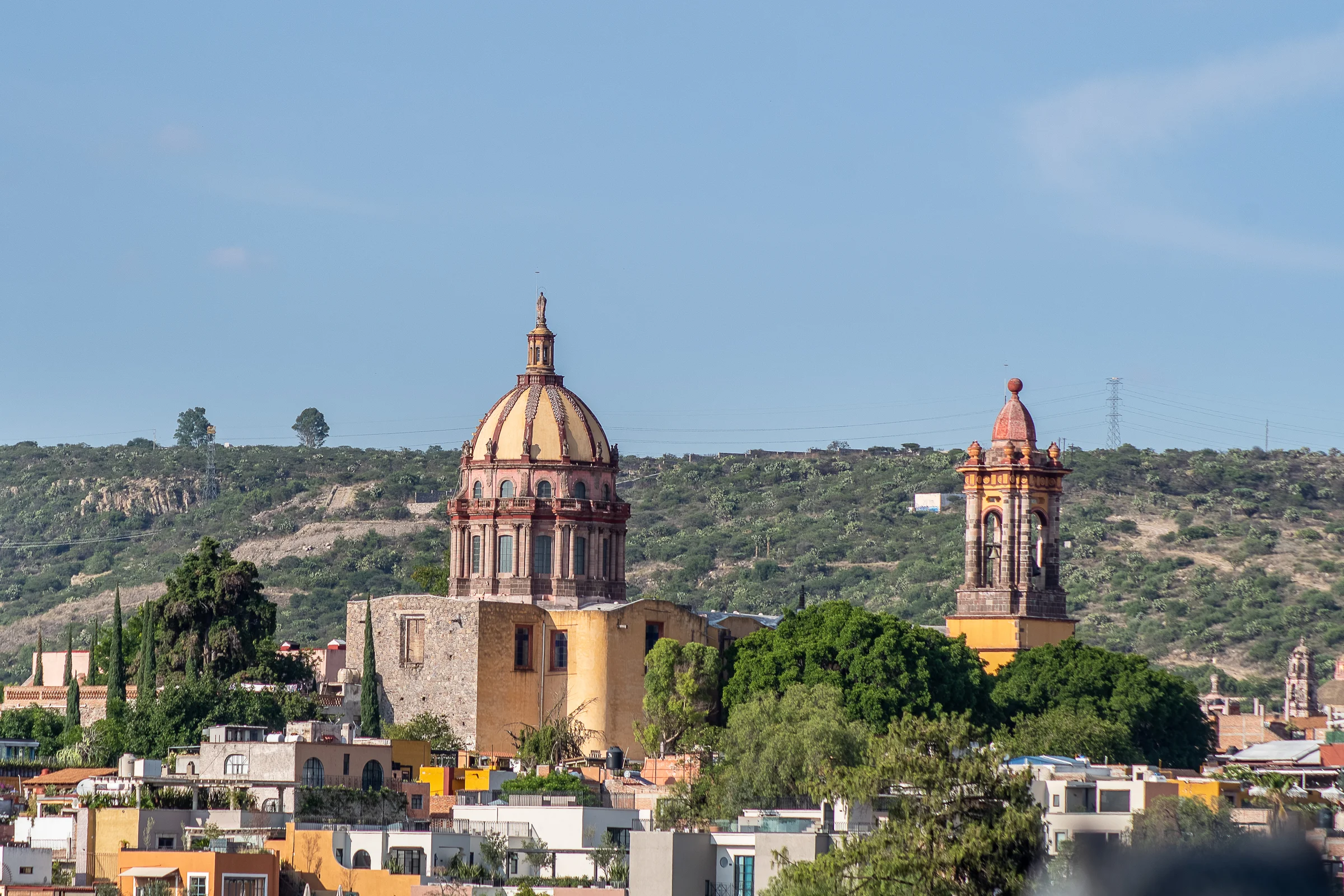 Vista ciudad San Miguel desde rooftop The Yellow Loft